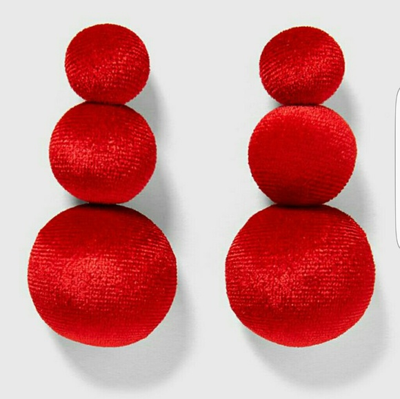 Zara earrings | red | velvet - Picture 2 of 3